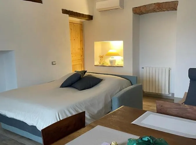 Locazione Turistica Cascina Pela Lägenhet