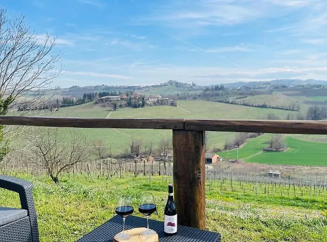 Locazione Turistica Cascina Pela * Castagnole delle Lanze